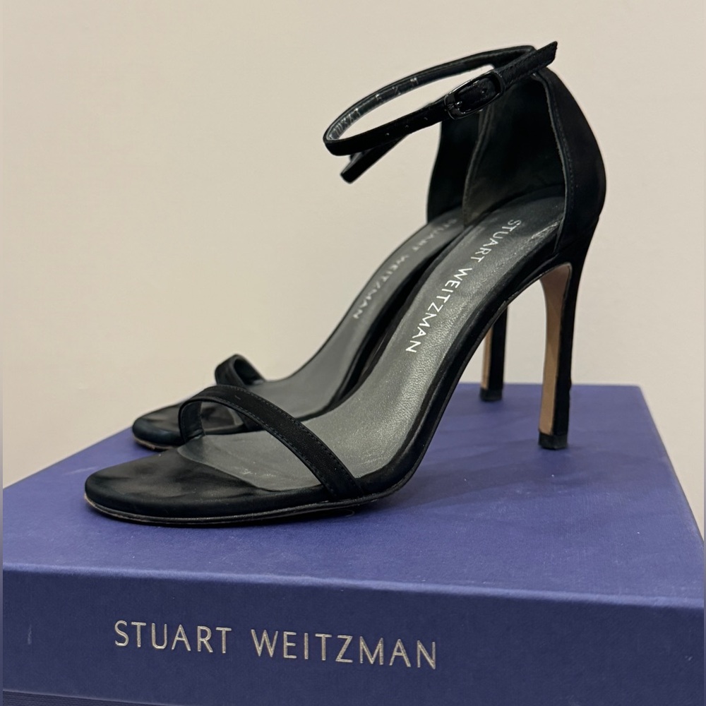 Signature nudist heel from Stuart weitzman